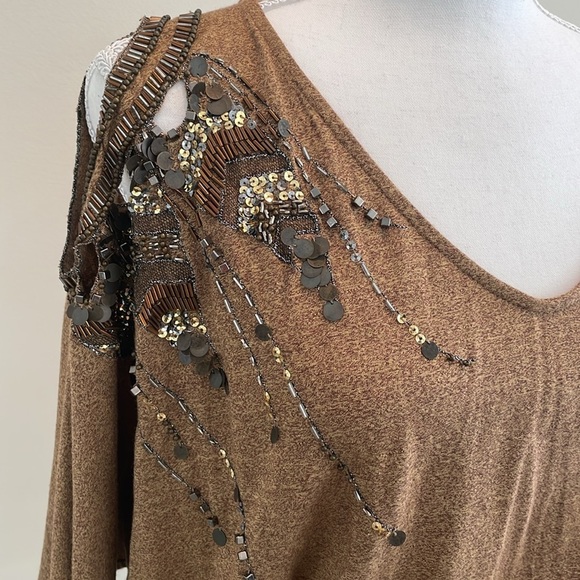 Miss Me Brown Open Shoulder Beaded Sequined Top. Medium - Picture 2 of 10